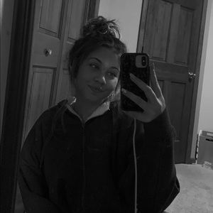 Meet your Posher, Alyssa